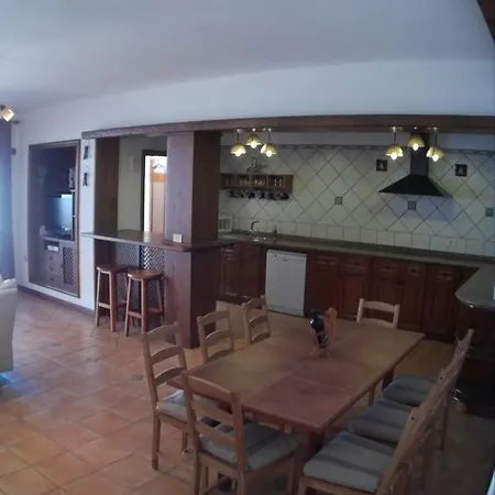 Villa Ribera De Cortes *